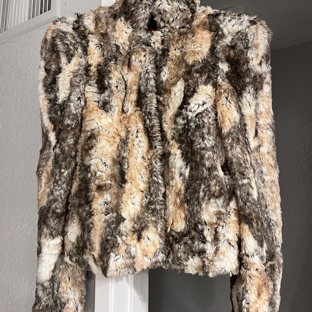 Alice + Olivia Tan and Cream Blazer Luxurious Faux Fur